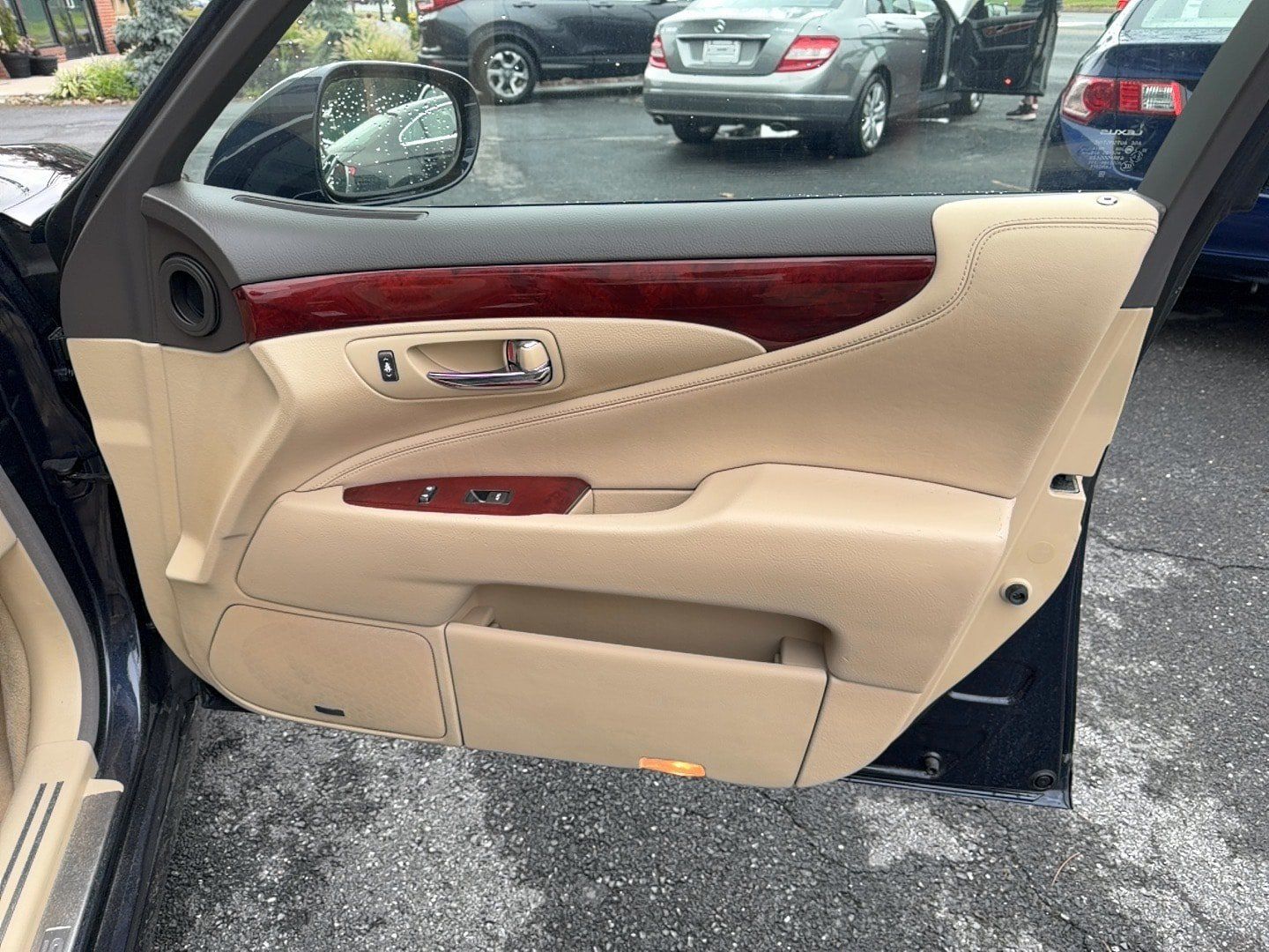 Used 2007 Lexus LS 460 RWD image 21