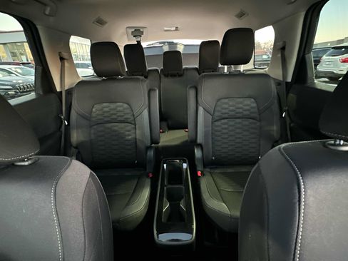 New 2025 Nissan Pathfinder SV w/ SV Premium Package image 26