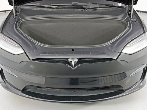 Used 2023 Tesla Model X image 8
