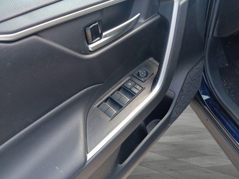 Used 2023 Toyota RAV4 XLE w/ Convenience Package image 10