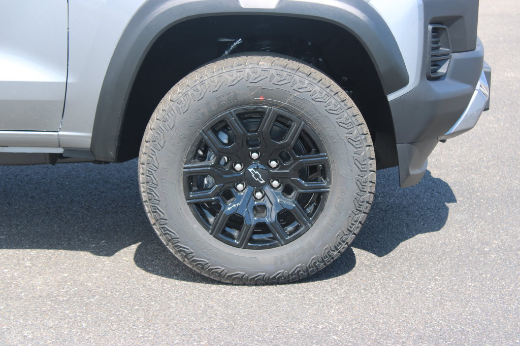 New 2026 Chevrolet Colorado Trail Boss AWD/4WD image 12