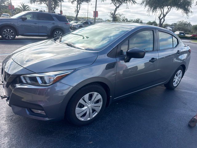 Certified 2020 Nissan Versa S FWD image 2