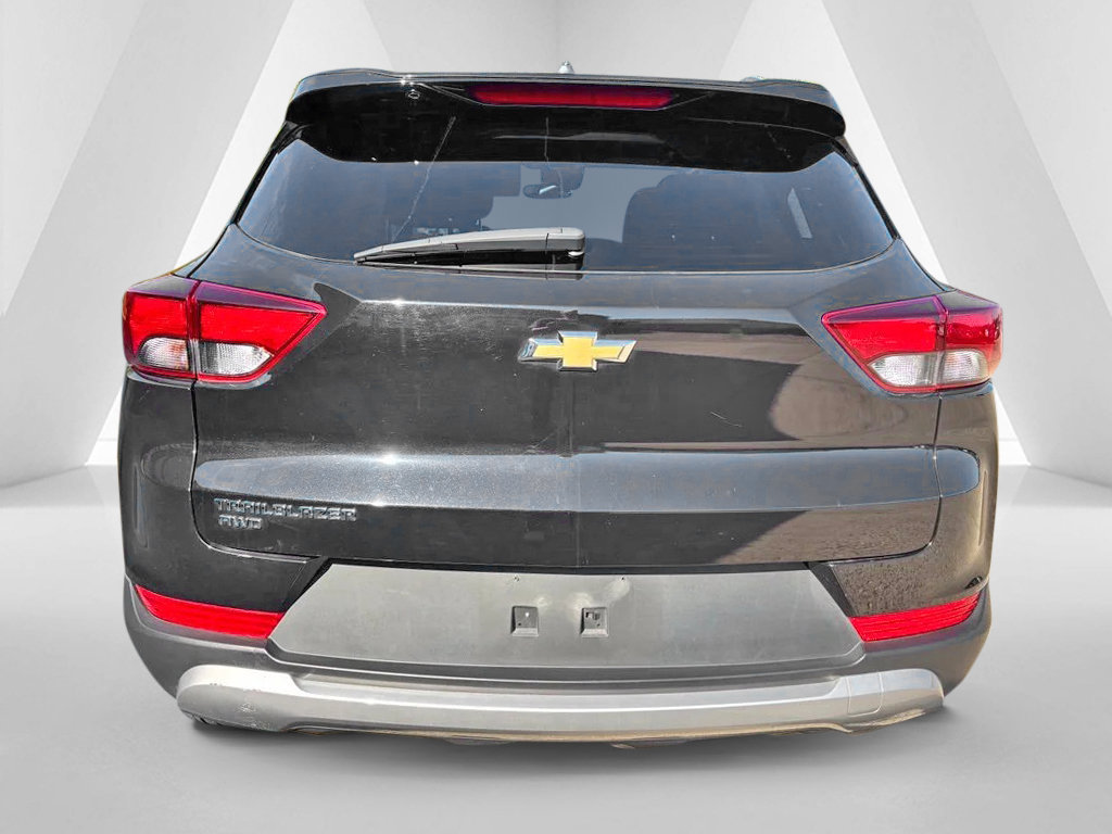 Used 2025 Chevrolet TrailBlazer LT AWD/4WD image 6