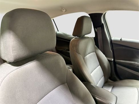 Used 2016 Chevrolet Cruze LS image 25