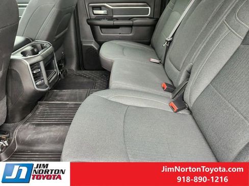 Used 2018 Toyota 4Runner Limited AWD/4WD image 31