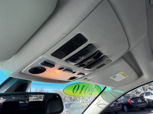 Used 2010 BMW 528i Sedan image 14