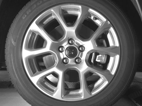 Used 2025 Jeep Compass Limited AWD/4WD image 13