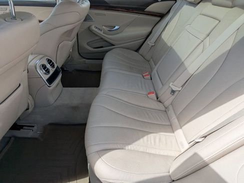 Used 2014 Mercedes-Benz S 550 Sedan image 18