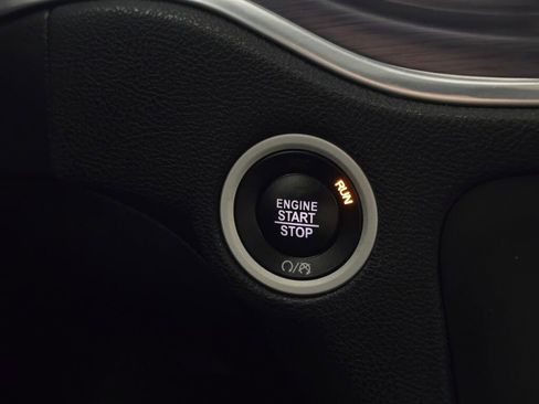 Used 2017 Dodge Charger R/T w/ Blacktop Package image 30