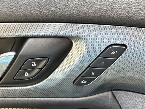 Used 2019 Chevrolet Traverse Premier w/ Redline Edition AWD/4WD image 18