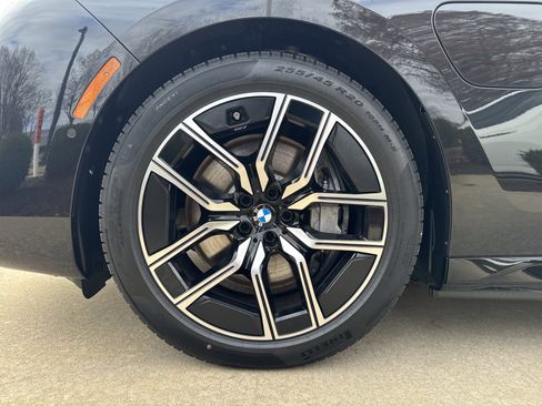 New 2026 BMW 750e xDrive image 26