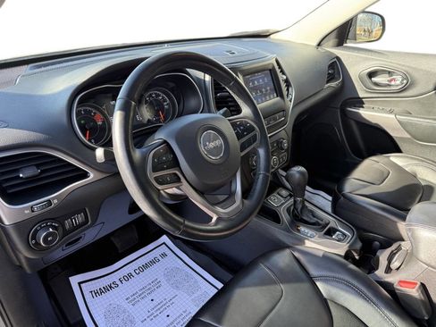 Used 2021 Jeep Cherokee Latitude Plus w/ Sun & Sound Group image 8