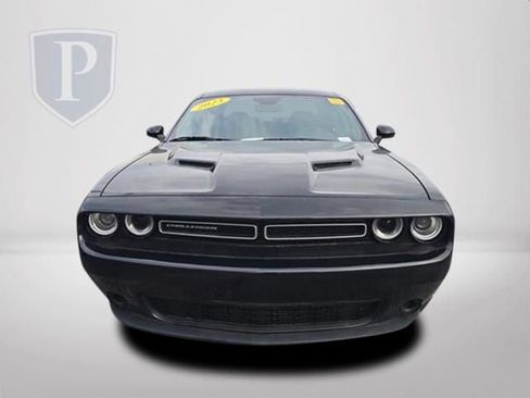 Used 2023 Dodge Challenger SXT RWD image 12