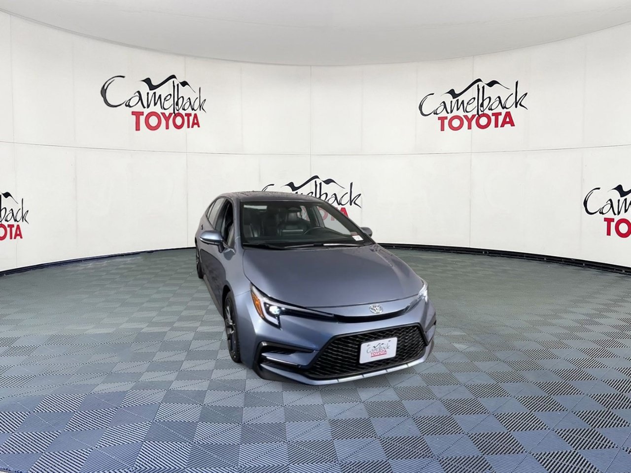 Used 2024 Toyota Corolla XSE FWD image 4