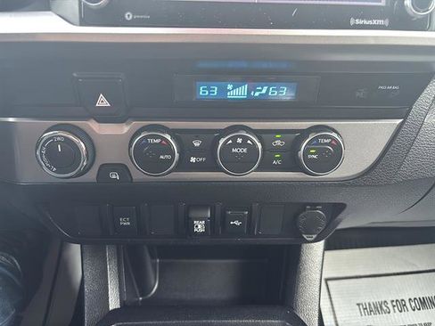 Used 2021 Toyota Tacoma SR5 AWD/4WD image 24