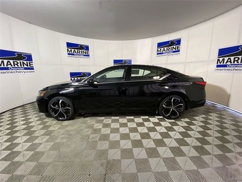 Used 2024 Nissan Altima 2.5 SR image 10