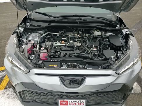 Used 2024 Toyota Corolla Cross SE image 14