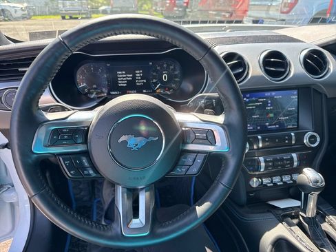 Used 2022 Ford Mustang GT Premium w/ Equipment Group 401A RWD image 8