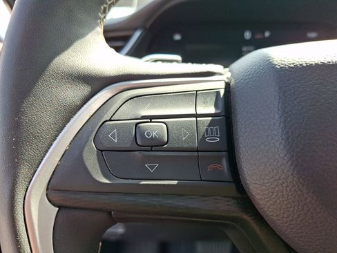 Used 2024 Jeep Grand Cherokee Altitude AWD/4WD image 21