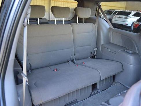 Used 2010 Honda Odyssey EX image 17