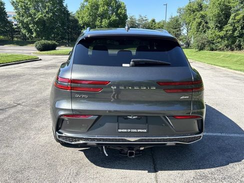 New 2026 Genesis GV70 2.5T Advanced w/ G1 Accessory Package AWD/4WD image 6