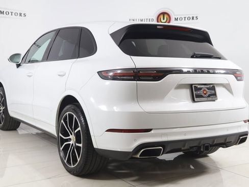 Used 2020 Porsche Cayenne AWD/4WD image 4
