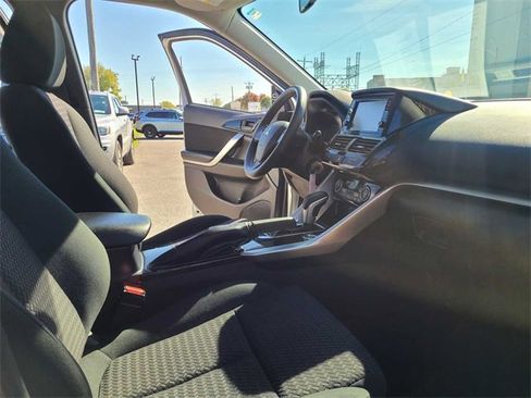 Used 2023 Mitsubishi Eclipse Cross ES image 17