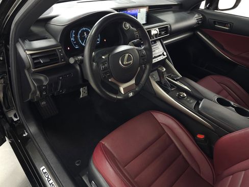 Used 2018 Lexus IS 300 F Sport w/ F Sport Package image 13