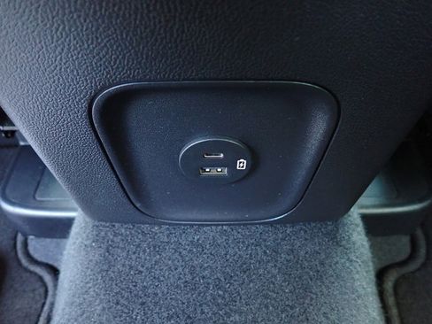 Used 2021 Ford Escape SE image 13