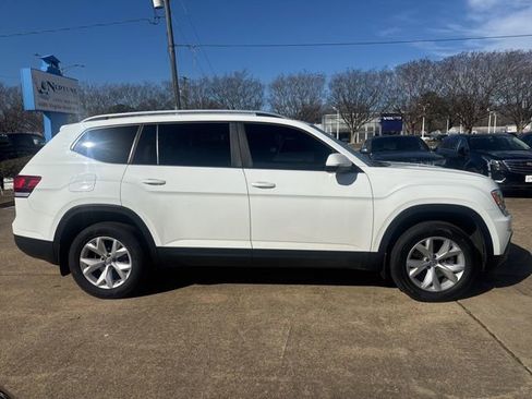 Used 2019 Volkswagen Atlas SE w/ Towing Package image 4