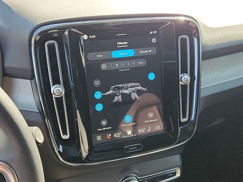 Certified 2023 Volvo XC40 B5 Plus w/ Protection Package Premier AWD/4WD image 16