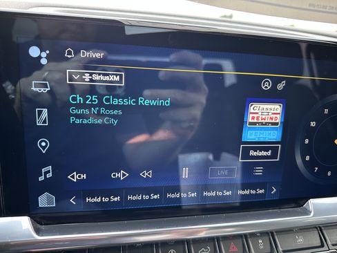 Used 2023 Chevrolet Silverado 1500 LT image 17