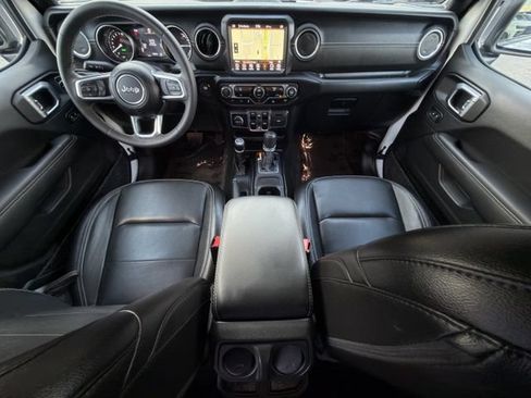 Used 2023 Jeep Wrangler Unlimited Sahara AWD/4WD image 12