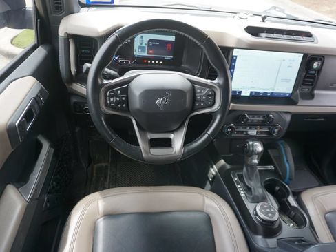 Used 2023 Ford Bronco Wildtrak AWD/4WD image 6
