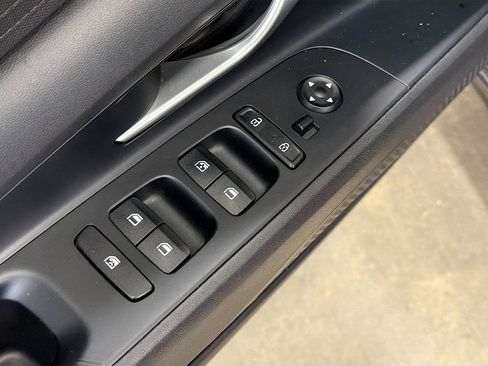 Used 2022 Hyundai Elantra SEL w/ Cargo Package image 18