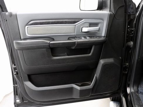 Used 2022 RAM 2500 Big Horn w/ Level A Equipment Group image 23