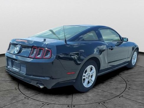 Used 2014 Ford Mustang Coupe RWD image 4