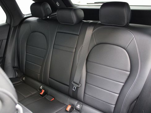 Used 2022 Mercedes-Benz GLC 300 4MATIC image 20