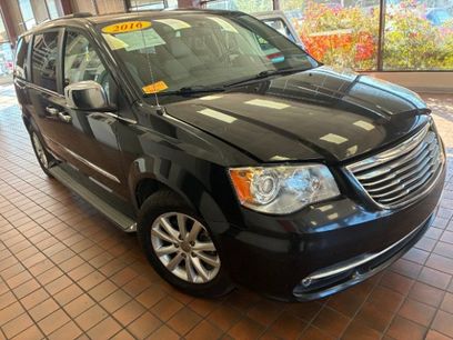 Used 2016 Chrysler Town & Country Limited Platinum