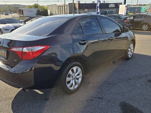 Used 2015 Toyota Corolla LE FWD image 6