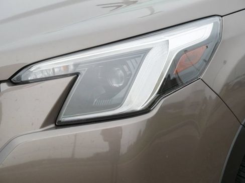 Used 2023 Subaru Forester Limited AWD/4WD image 10