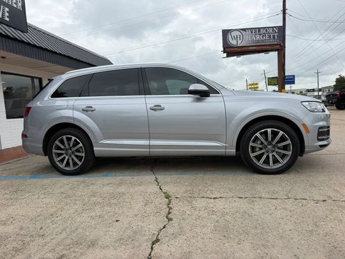 Used 2018 Audi Q7 3.0T Prestige AWD/4WD image 4