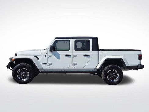 Used 2022 Jeep Gladiator Sport AWD/4WD image 14