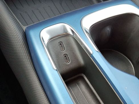 New 2026 Chevrolet Equinox EV LT image 16