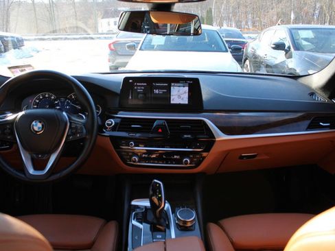 Used 2017 BMW 530i xDrive 530i xDrive AWD 4dr Sedan image 36