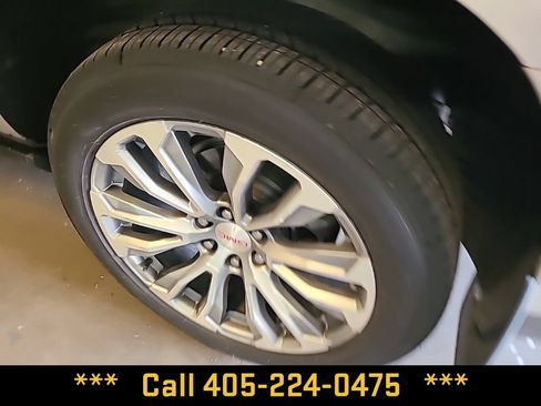 Used 2021 GMC Yukon Denali w/ Denali Premium Package AWD/4WD image 7