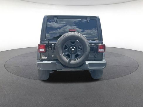 Used 2022 Jeep Wrangler Unlimited Sport AWD/4WD image 4
