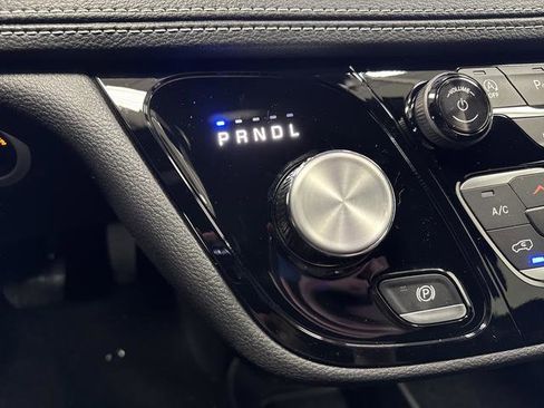 New 2026 Chrysler Pacifica Select w/ S Appearance Package image 20