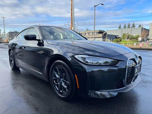 Used 2023 BMW i4 eDrive40 image 2