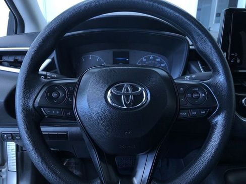 Certified 2025 Toyota Corolla LE image 24